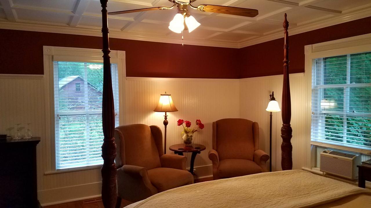 Hummingbird Inn Goshen Extérieur photo