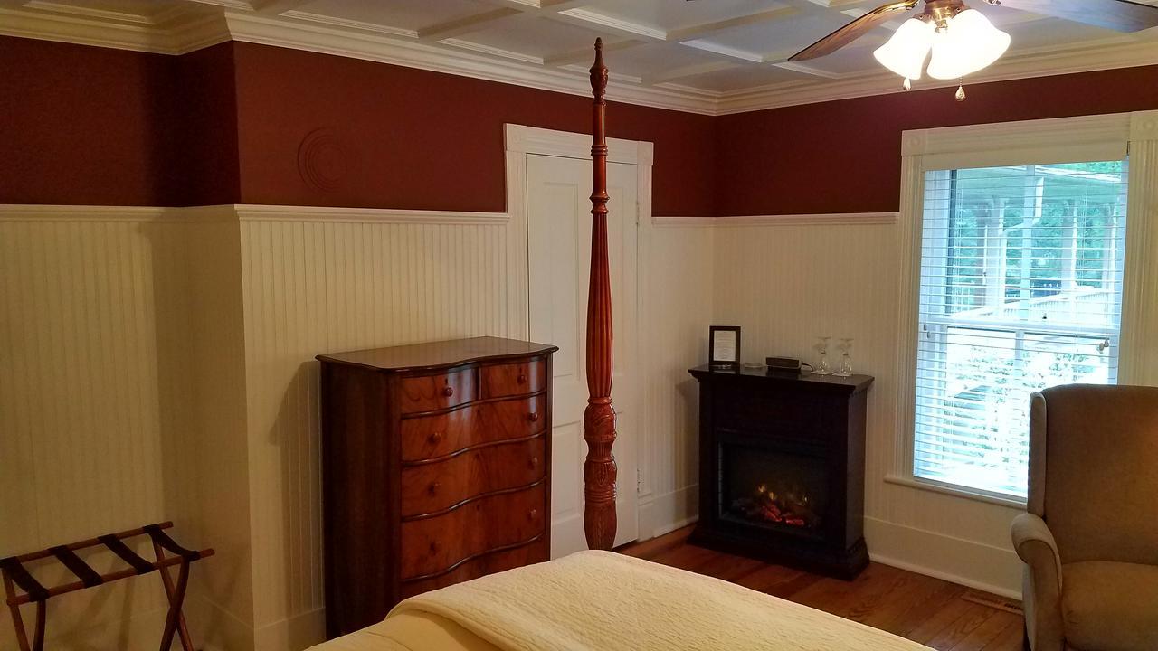 Hummingbird Inn Goshen Extérieur photo