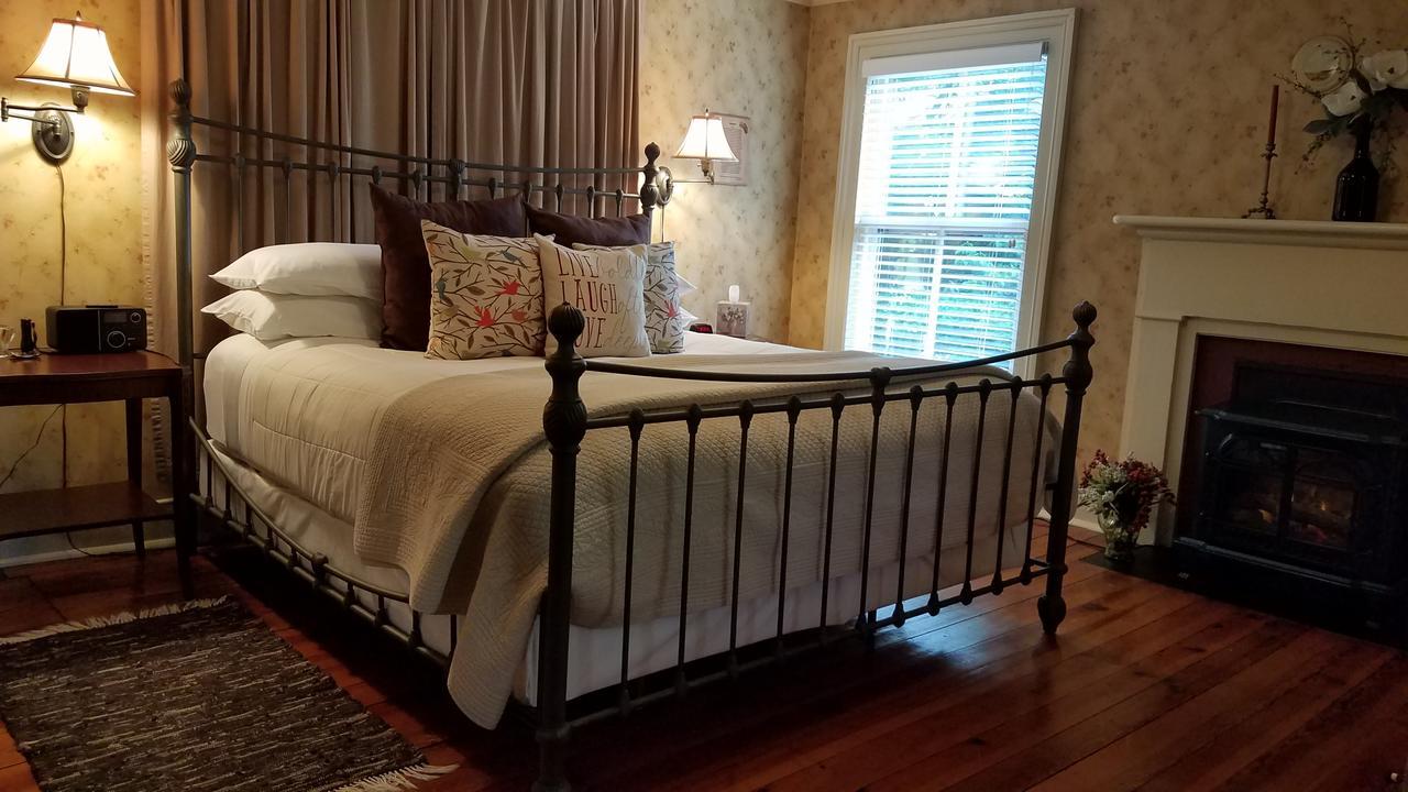 Hummingbird Inn Goshen Extérieur photo